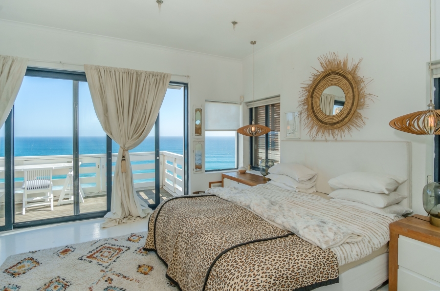 4 Bedroom Property for Sale in Misty Cliffs Western Cape